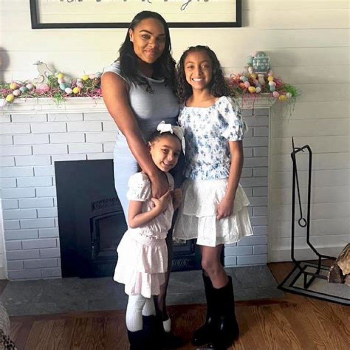 Aaron Hernandez's Daughter: Uncovering The Hidden Story