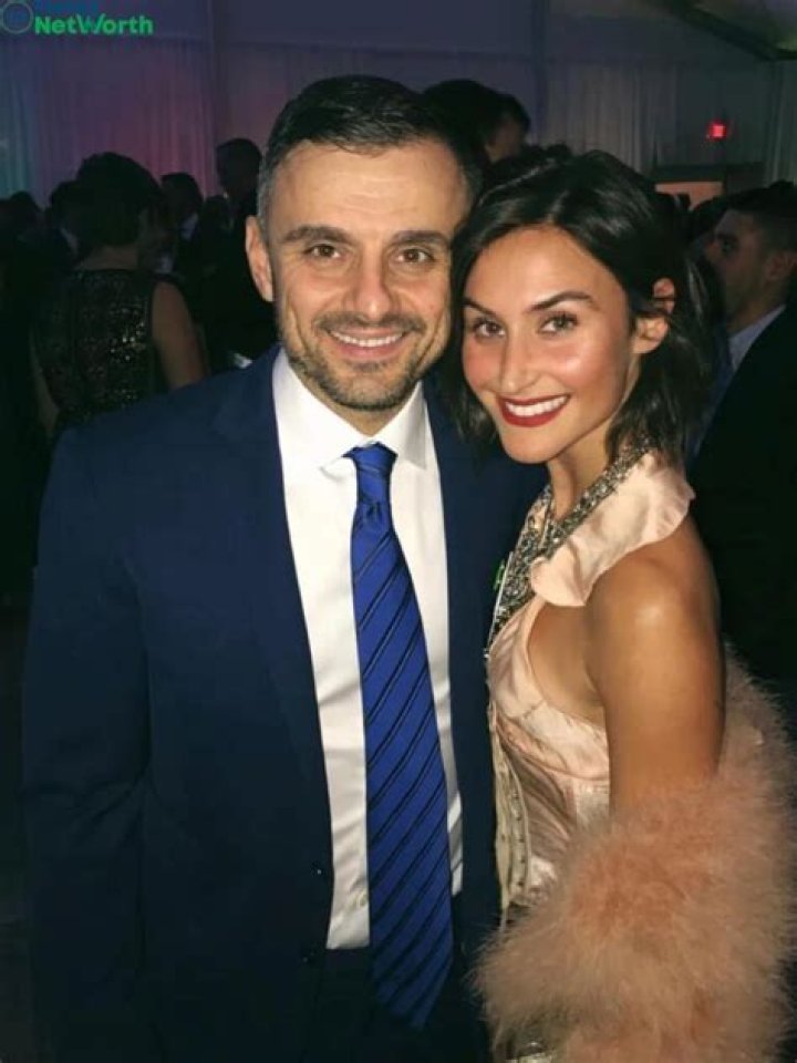 AJ Vaynerchuk Net Worth, Bio, Family, Wife. 2022