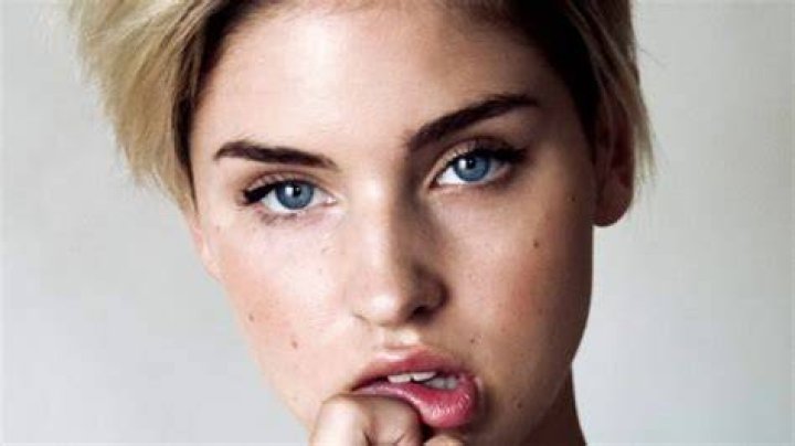 Christina Kartchner, Everything To Know About Her