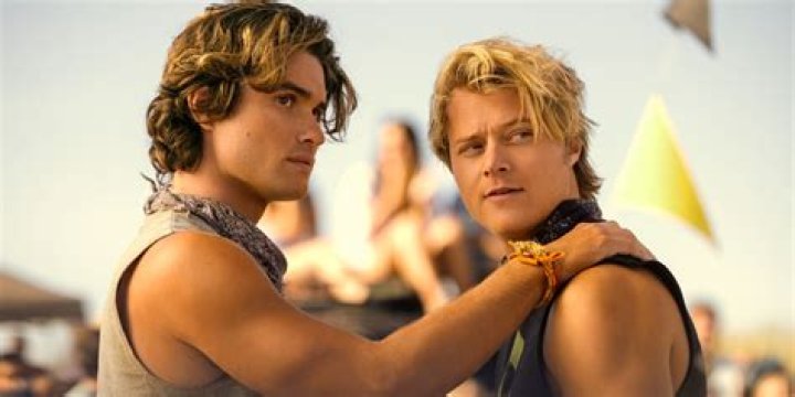 Drew Starkey's Death And Its Impact On "Outer Banks"