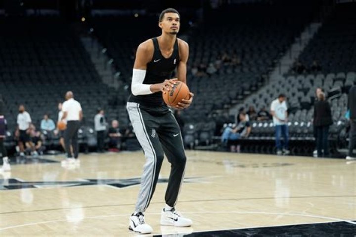 How Tall Is The Legendary Basketball Star?