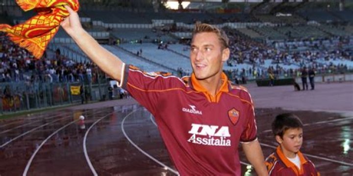 Is Totti's Love Story With Noemi Bocchi Over?