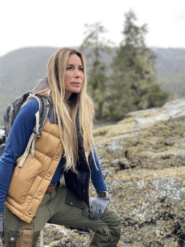 Lisa Sapolsky: Renowned Primatologist And Author