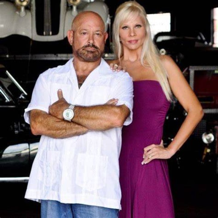 Robin Vernon And Ted Vernon 14 Years Of Marriage Relationship Ended In A Snap.