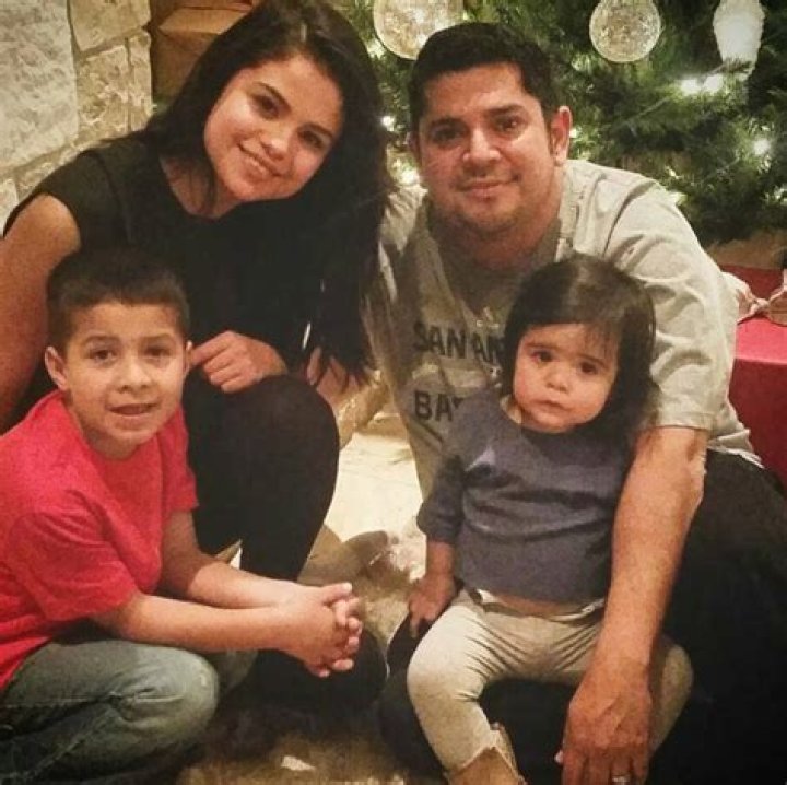 Selena Gomez: Family Ties Explored