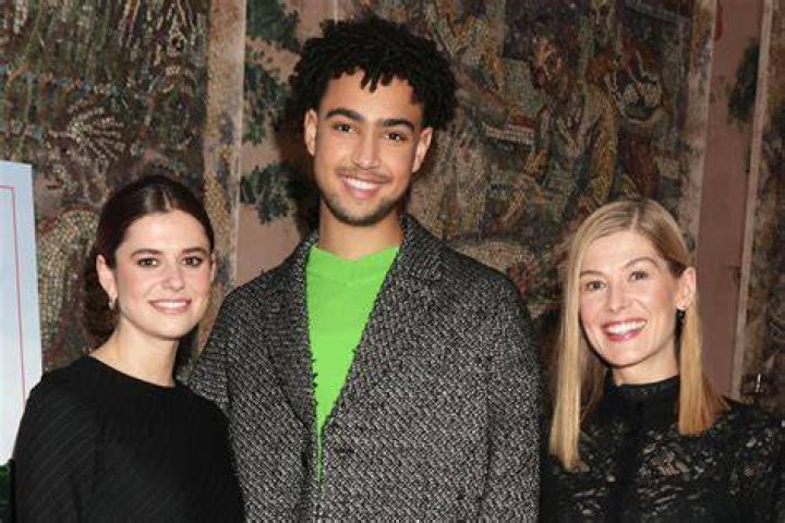 Uncover The Creative Bond: Archie Madekwe's Sibling Legacy