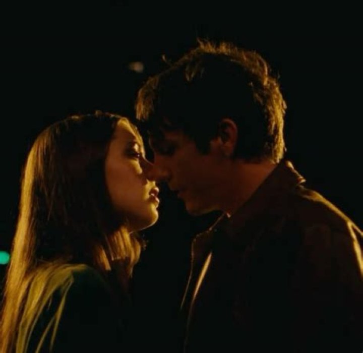 Uncover The Love Story: Lizzy McAlpine And Boyfriend's Relationship Explored