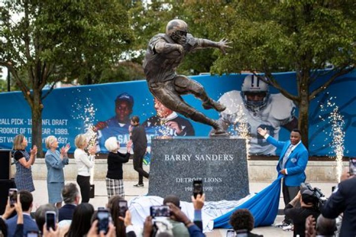 Unveiling Barry Sanders' Net Worth: Astonishing Wealth And Inspiring Success