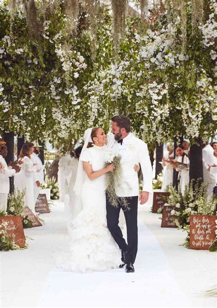 Unveiling David Muir's Wedding Photos