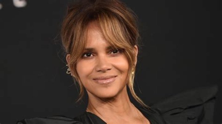 Unveiling Halle Berry's Hearing Aid: Discoveries And Insights