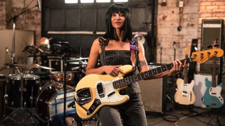 Unveiling Laura Lee Khruangbin's Natural Beauty: Insights And Discoveries