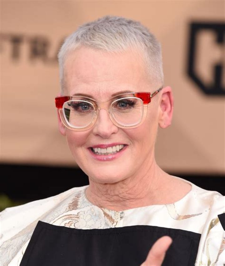 Unveiling Lori Petty's Relationships: Discoveries And Insights