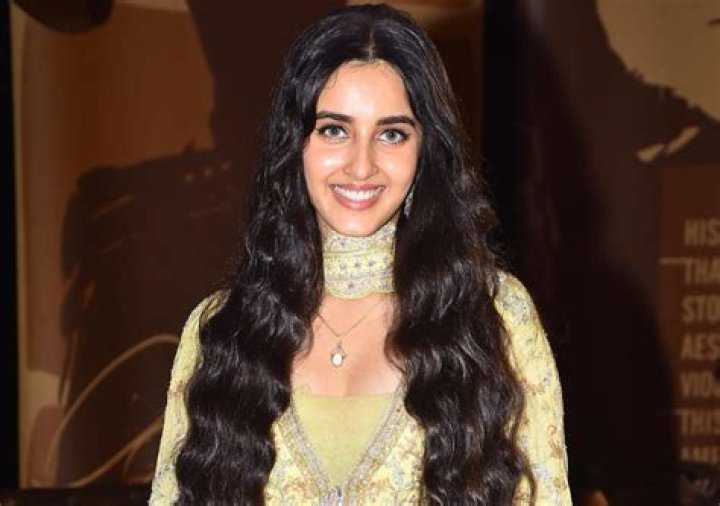 Unveiling The Secrets Of Simrat Kaur's Viral Video: Discoveries And Insights
