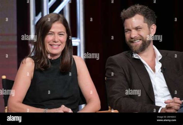 Who Is Maura Tierney Married To?